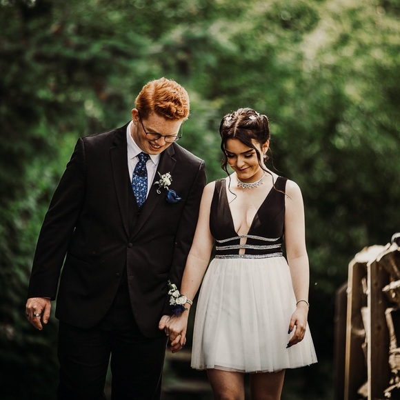 Prom dress - Picture 2 of 2